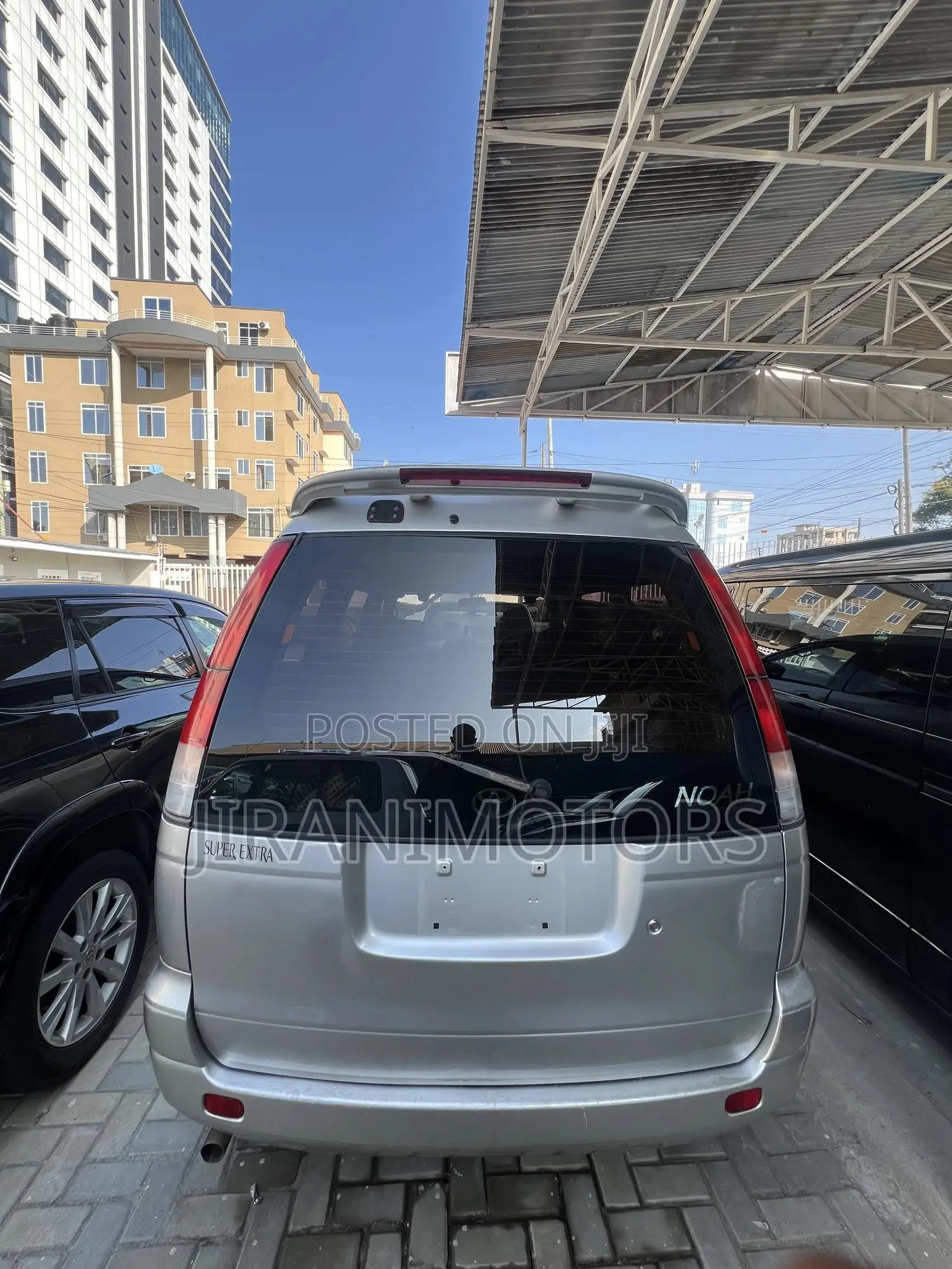 Toyota Noah 2.0 FWD (8 Seater) 2002 Silver