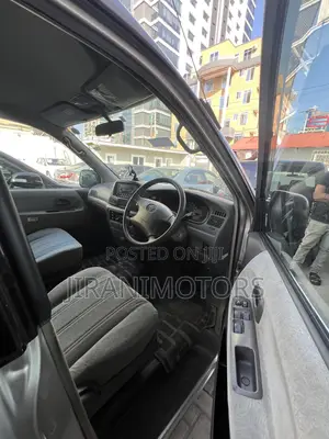 Toyota Noah 2.0 FWD (8 Seater) 2002 Silver