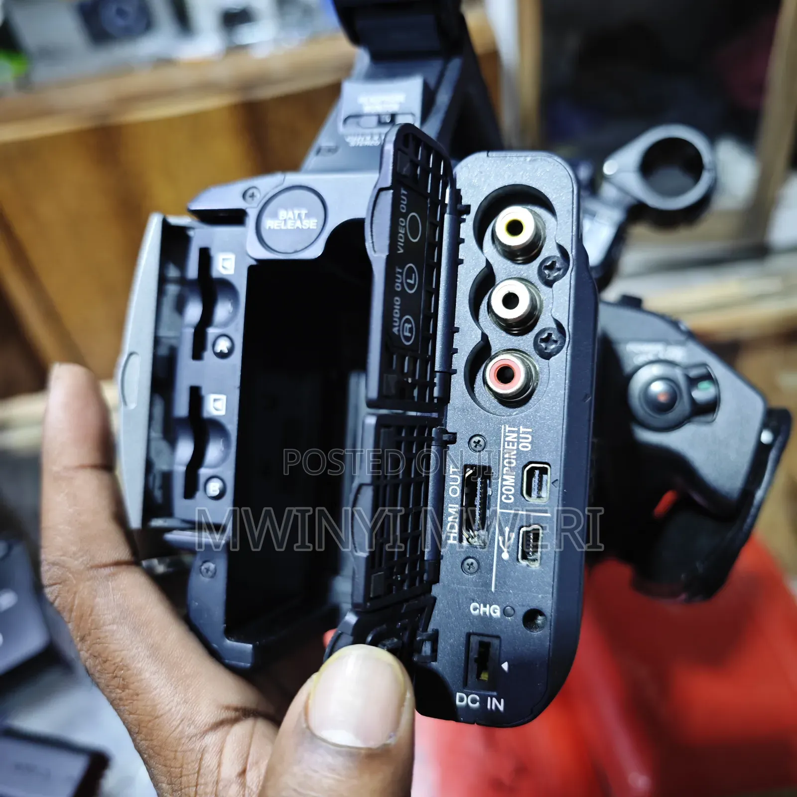 Sony HDR-Ax2000e Avchd Pal Camcorder Video Camera