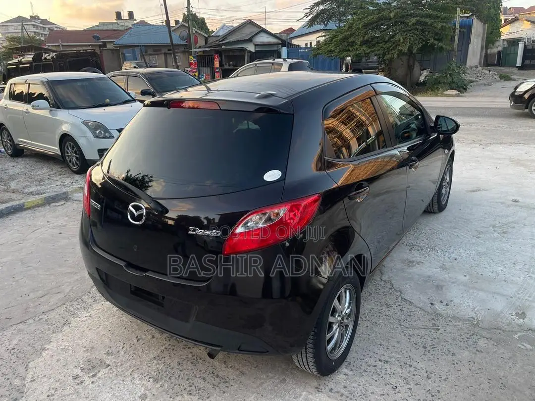 Mazda Demio 2010 Black