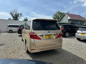 Toyota Alphard 2008 Gold