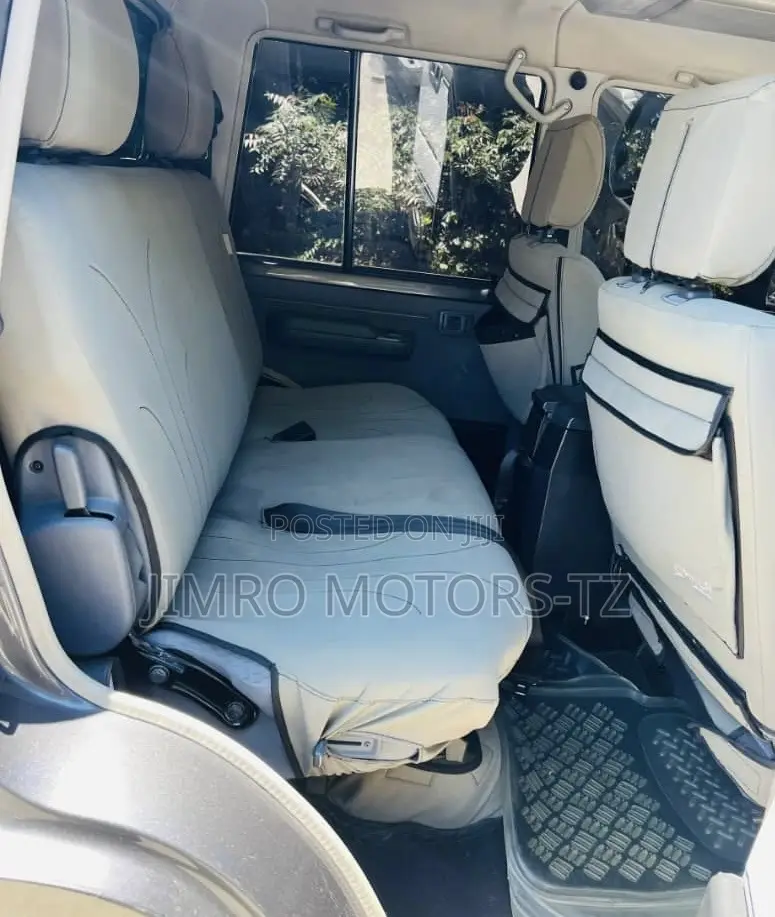 Toyota Land Cruiser 2019 Gray