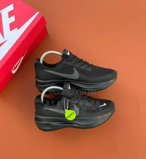 Mens Sneakers Nike Zoomix for Running Shoes