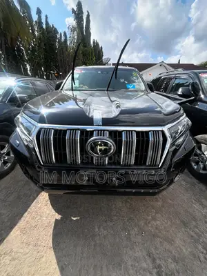 Toyota Land Cruiser Prado 2.8 2020 Black