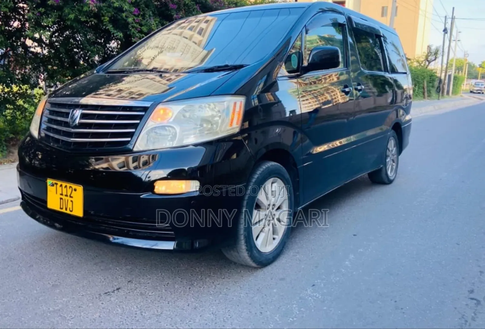 Toyota Alphard 2004 Black