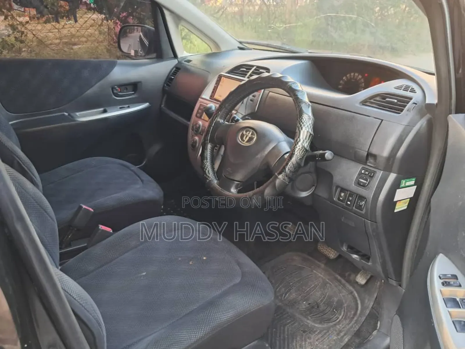 Toyota Ractis 2008 Black