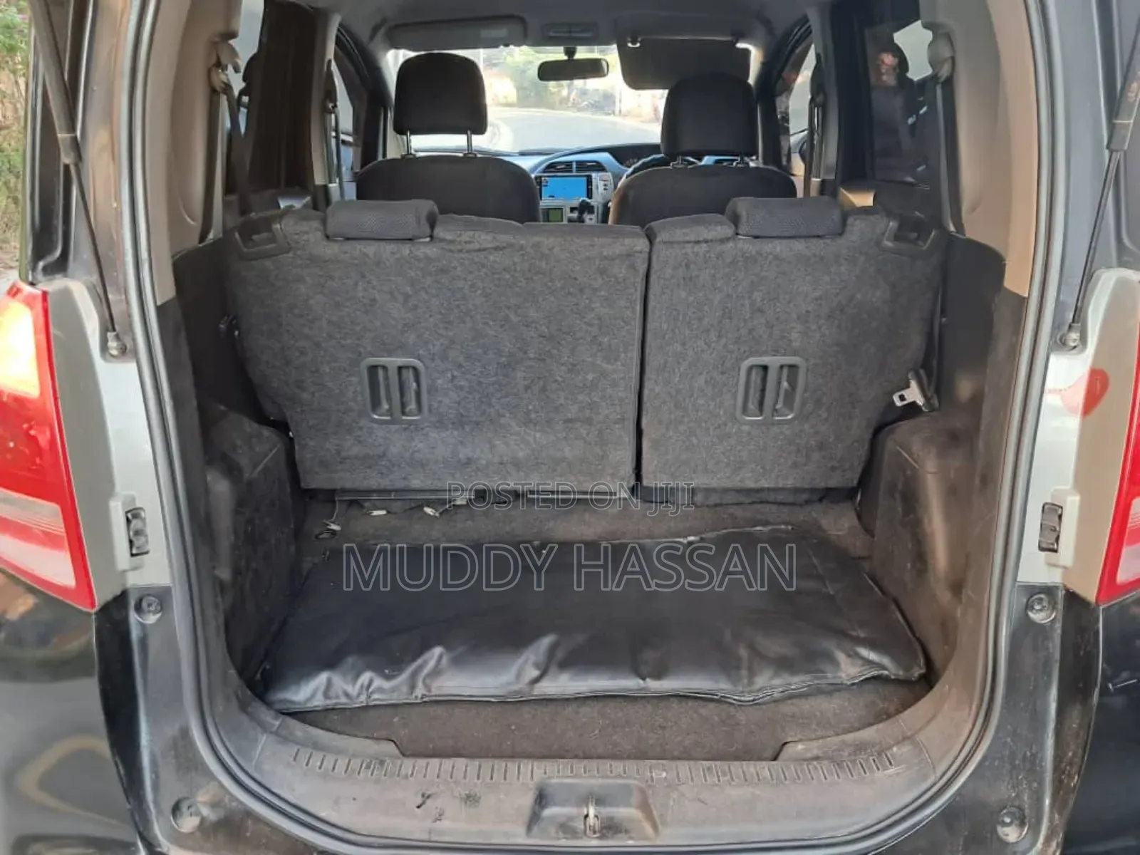 Toyota Ractis 2008 Black