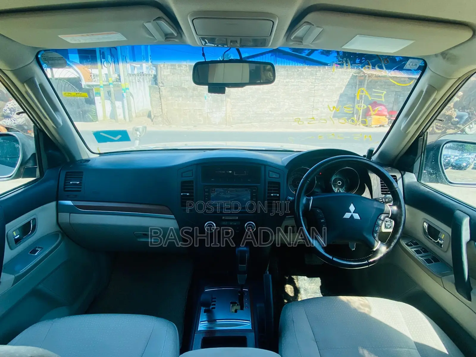 Mitsubishi Pajero 2007 Gold