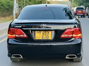 Toyota Crown 2009 Black