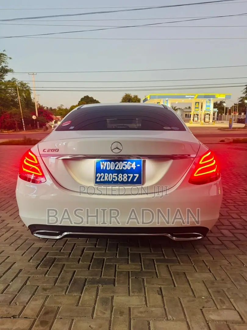 Mercedes-Benz C200 2015 White