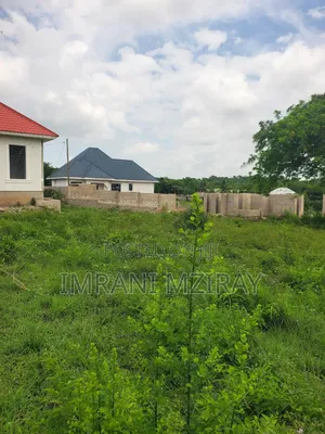 8bdrm House in Mikocheni for rent