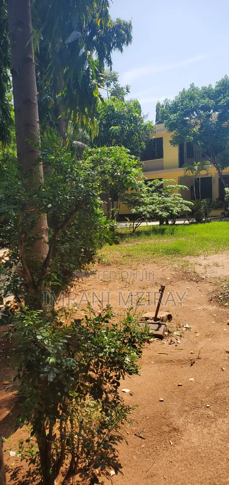 8bdrm House in Mikocheni for rent
