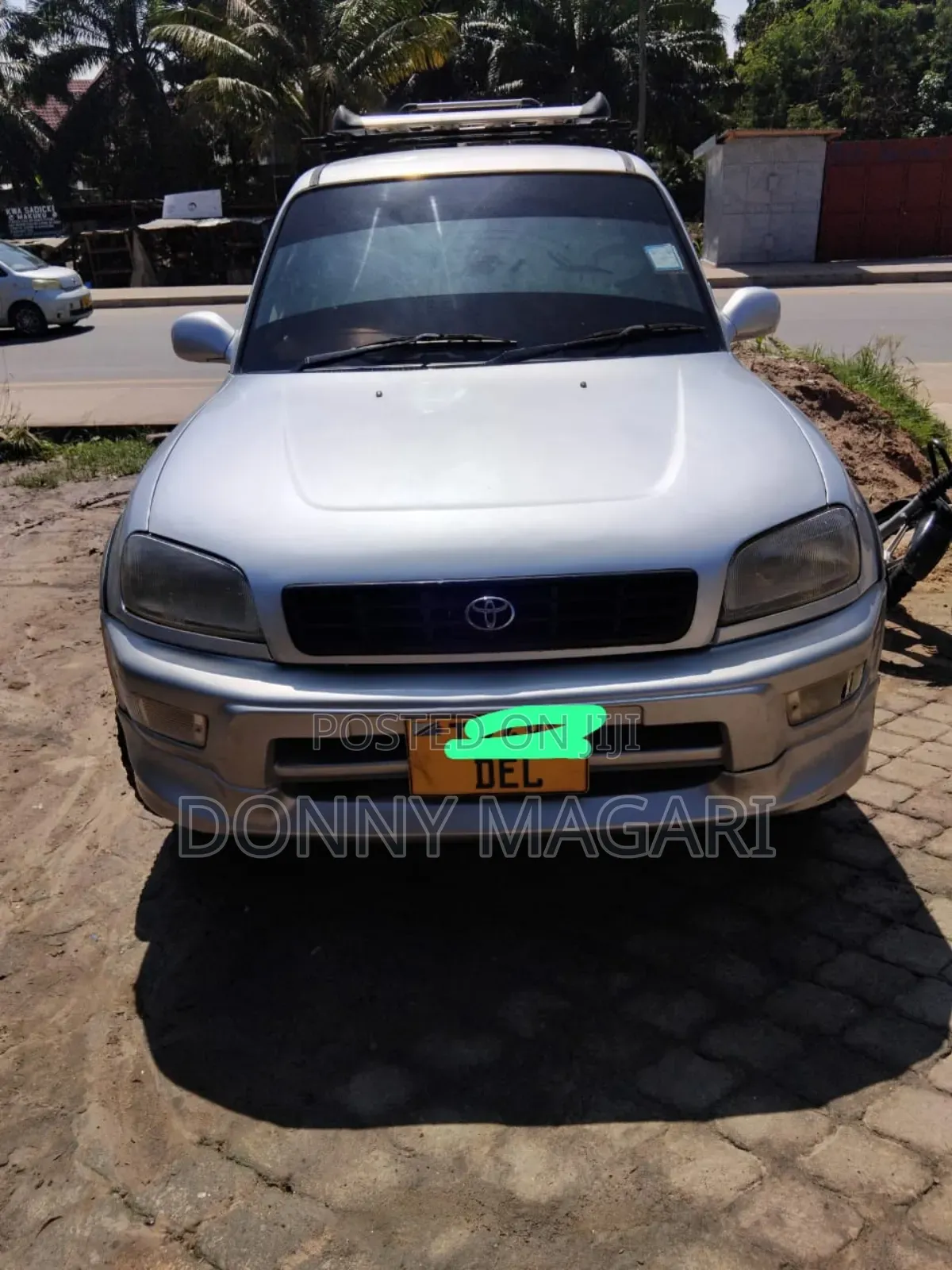 Toyota RAV4 1999 Silver