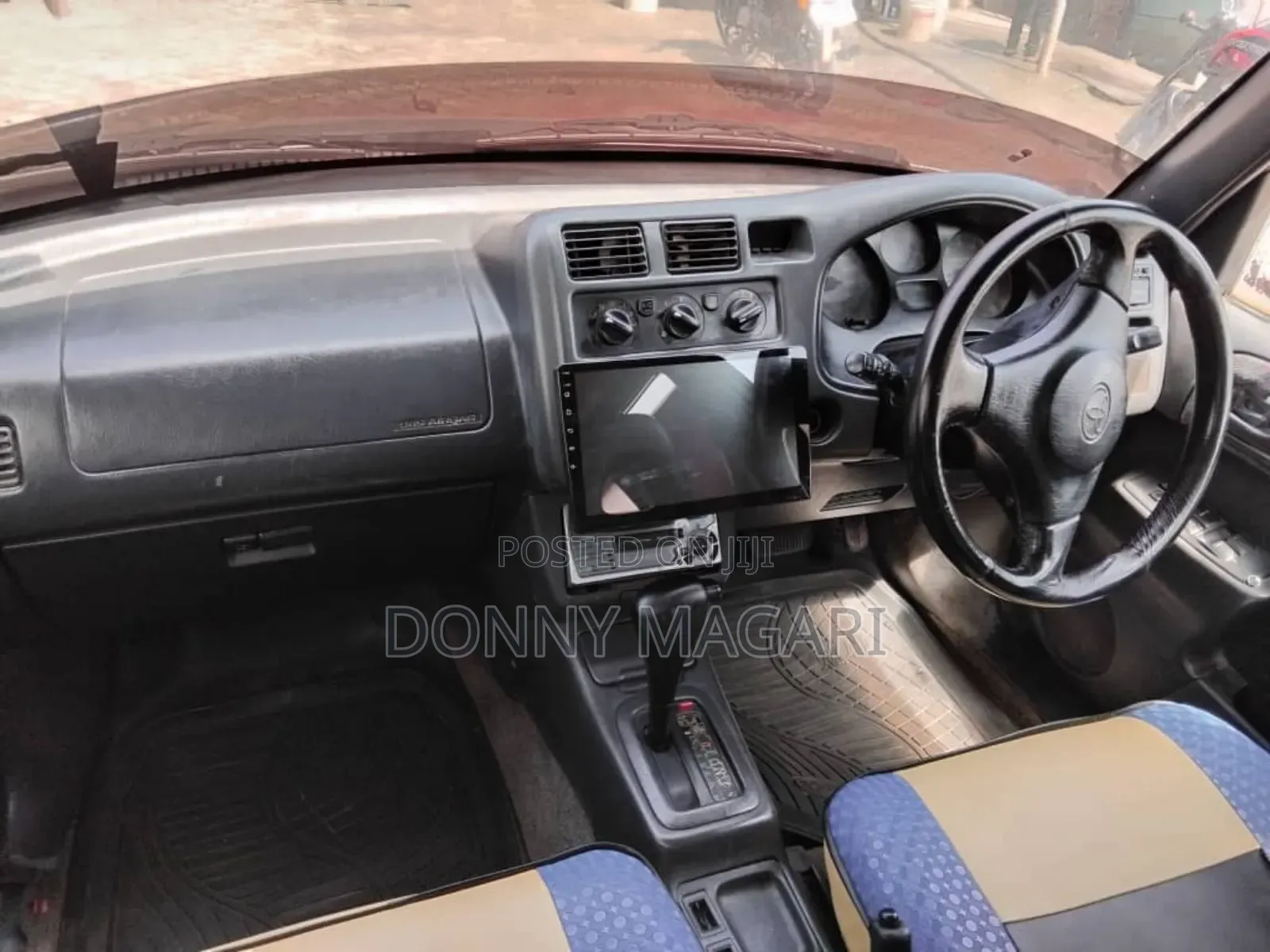 Toyota RAV4 1999 Silver
