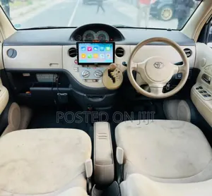 Toyota Sienta 2006 White