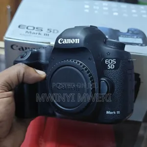 Canon Eos 5d Mark Iii DSLR Camera (Body Only)
