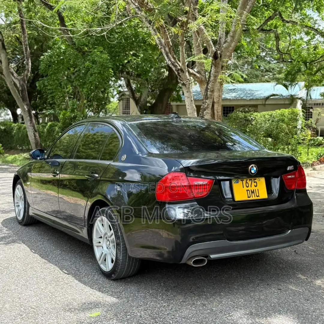 BMW 3 Series 2011 Black
