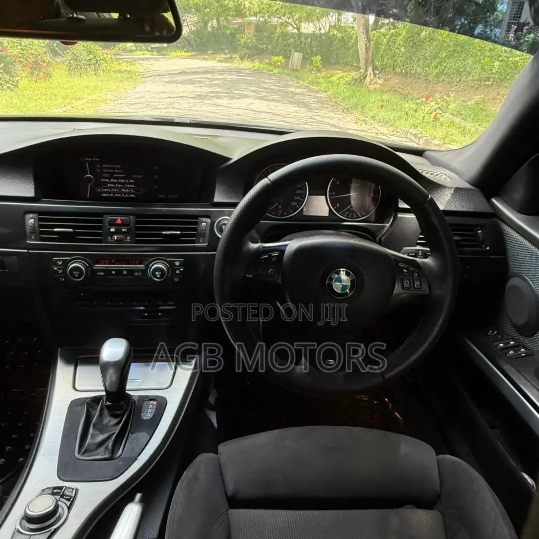 BMW 3 Series 2011 Black