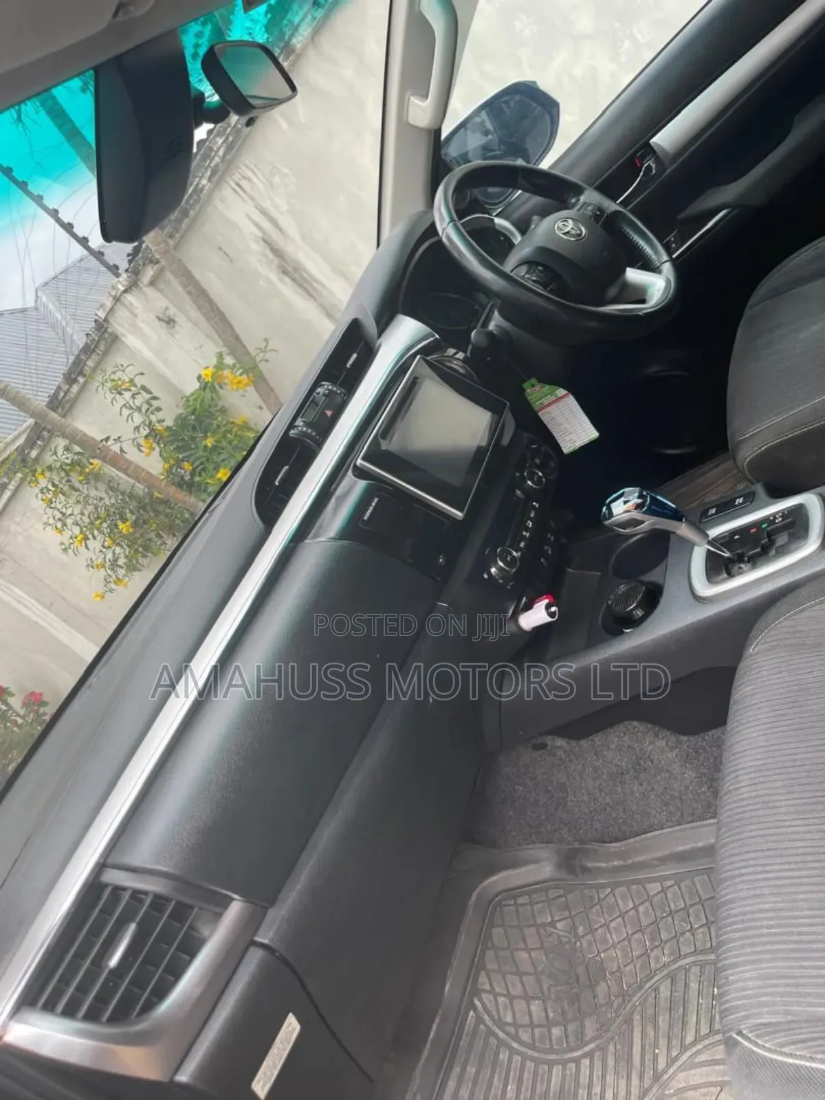 Toyota Hilux 2019 Black