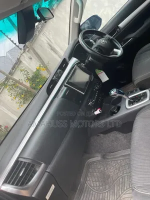 Toyota Hilux 2019 Black