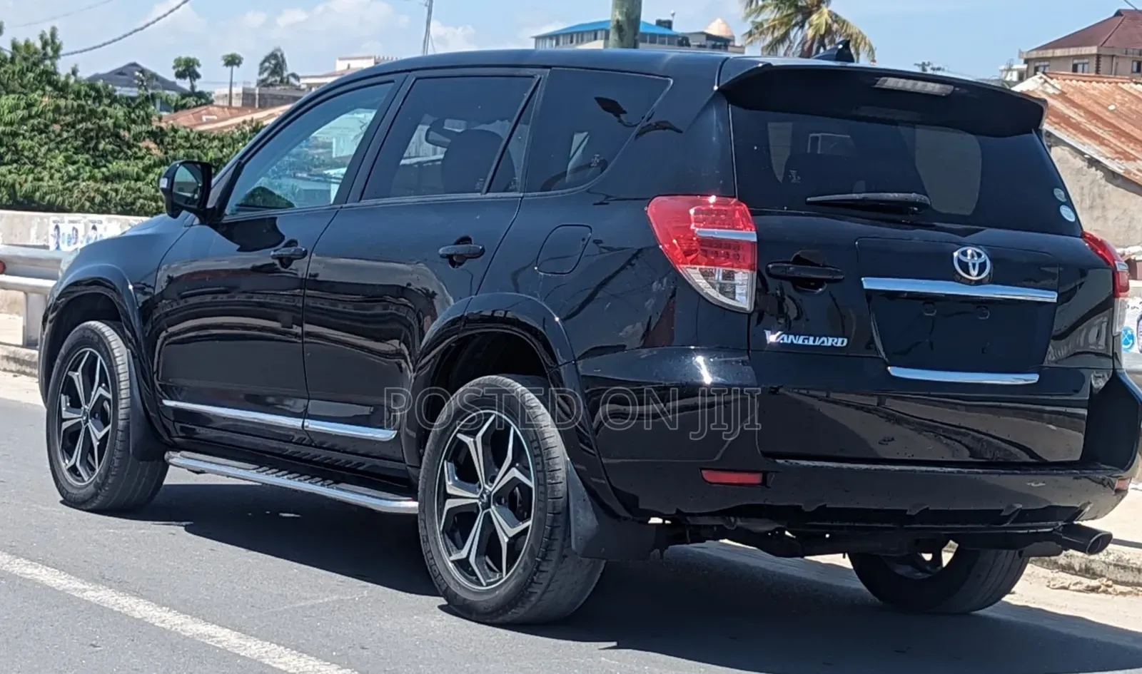 Toyota Vanguard 2010 Black