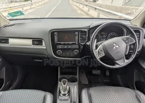 Mitsubishi Outlander 2014 Black