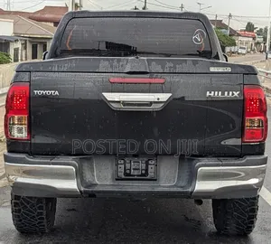 Toyota Hilux 2018 Black