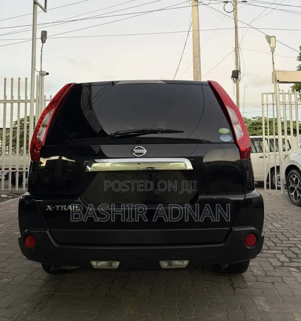 Nissan X-Trail 2011 Black