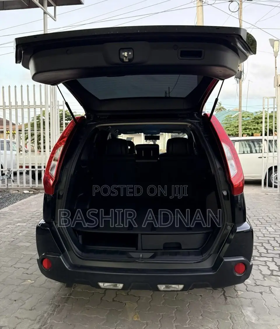 Nissan X-Trail 2011 Black