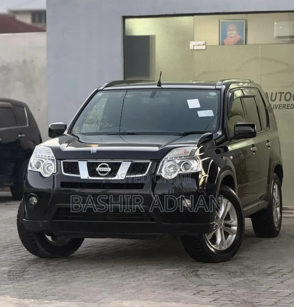 Nissan X-Trail 2011 Black