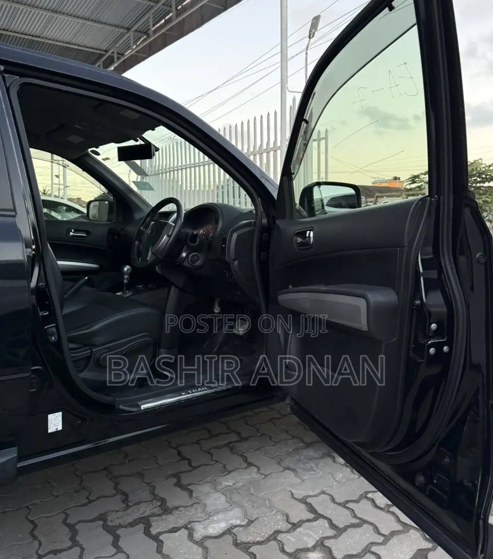 Nissan X-Trail 2011 Black