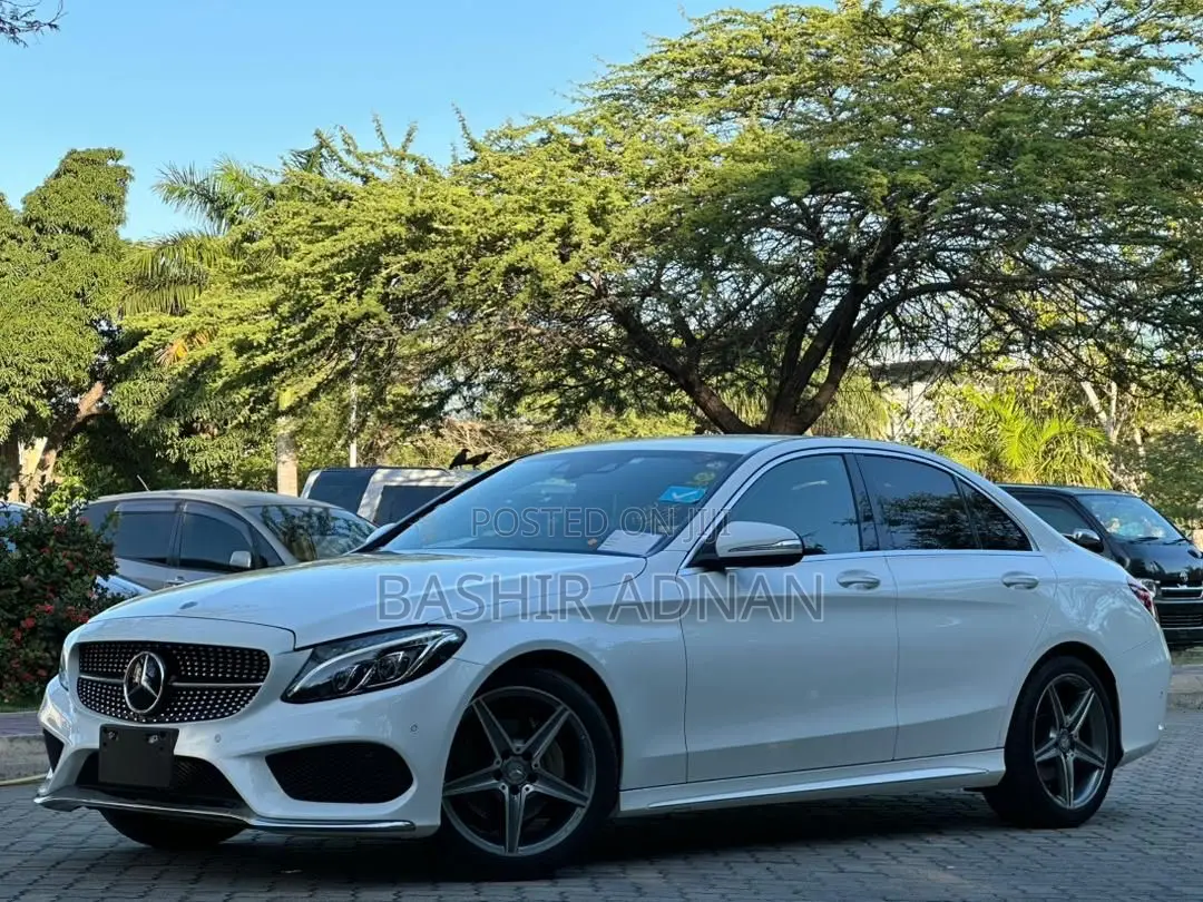 Mercedes-Benz C200 2014 White