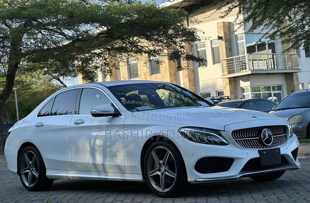 Mercedes-Benz C200 2014 White