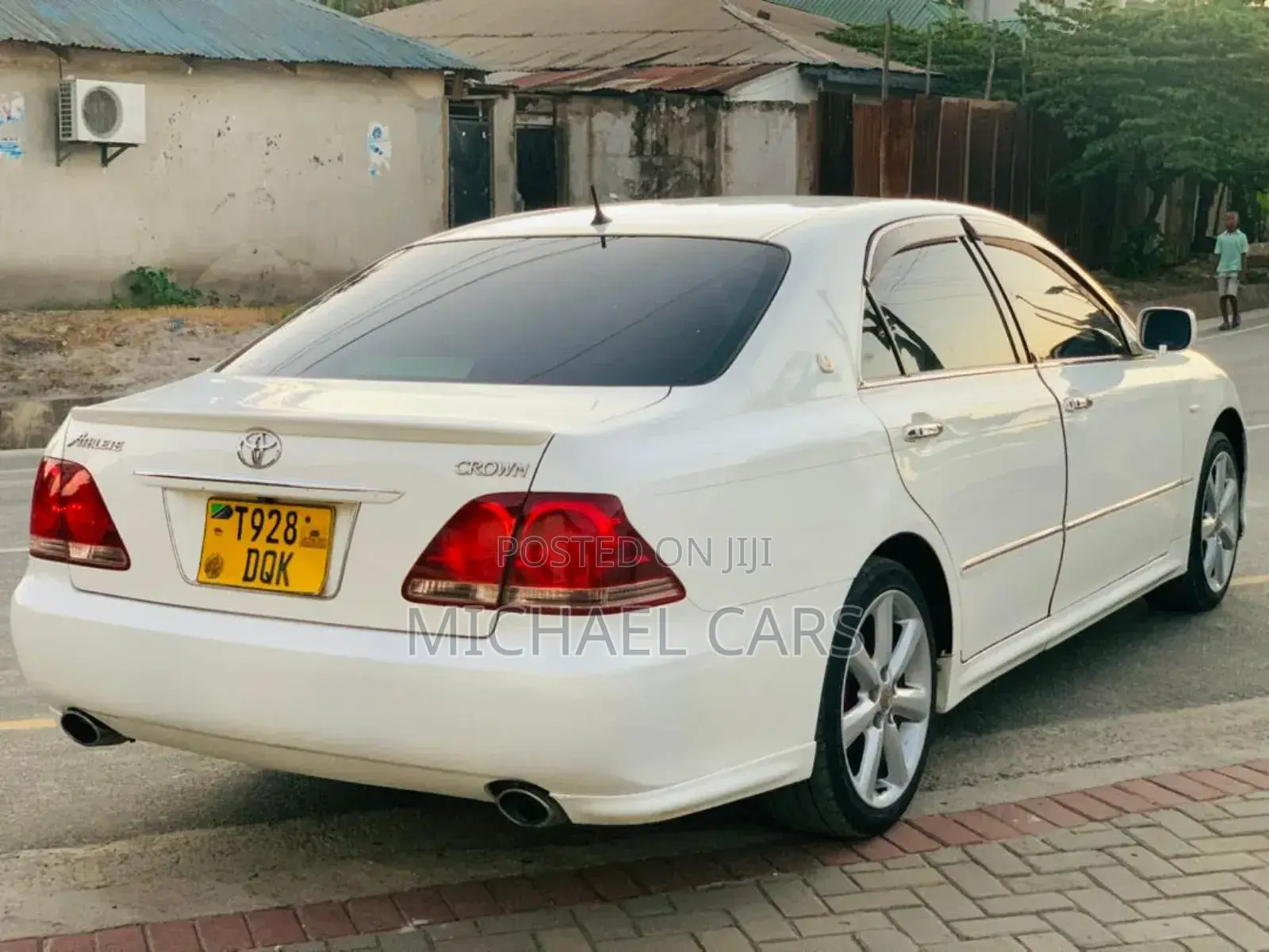 Toyota Crown Royale 2005 White