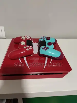 Playstation 4 Slim