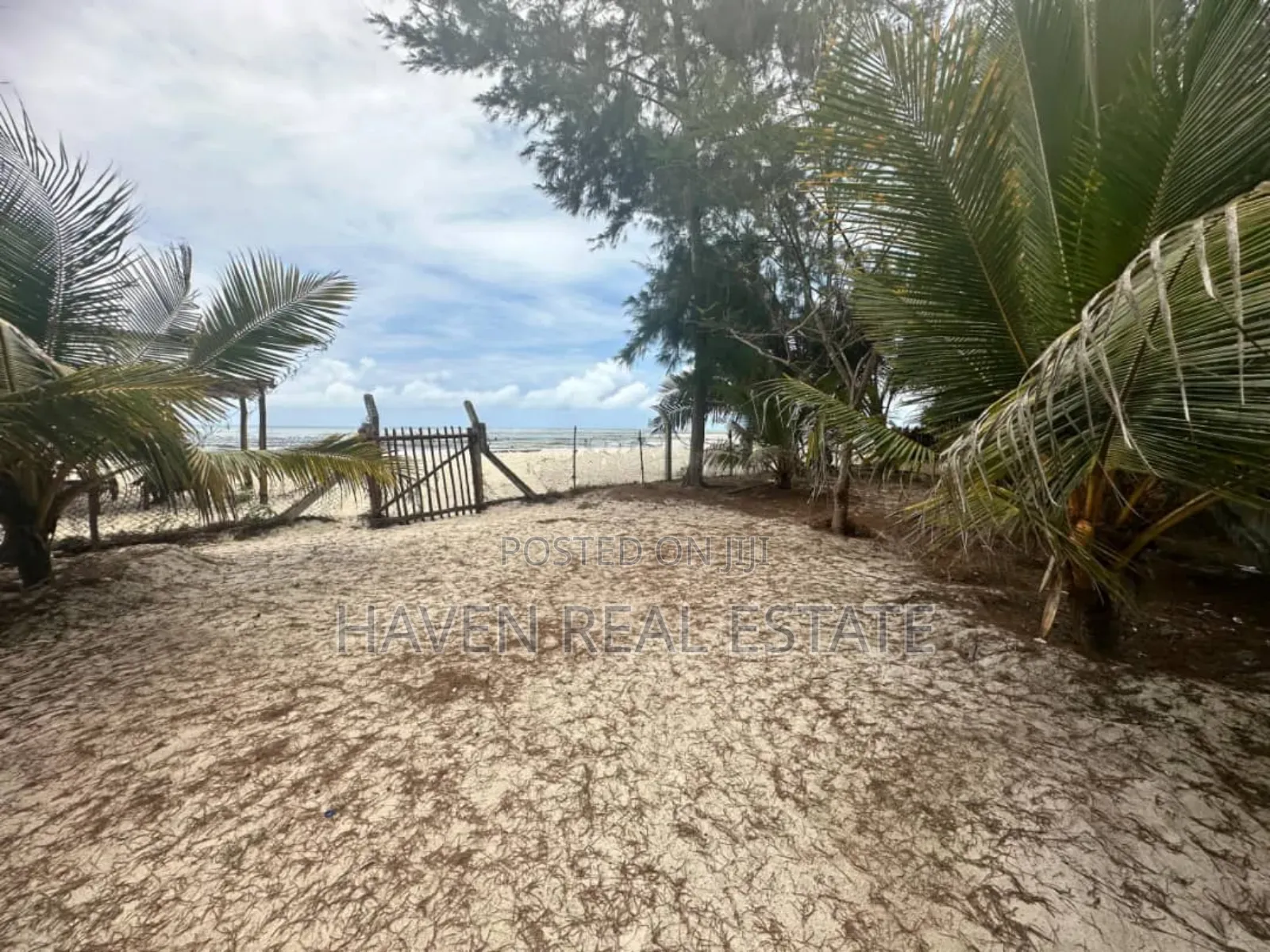 Beach Plot for Sale at Pwani McHangani Zanzibar