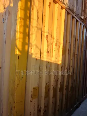 20 Feet Containers