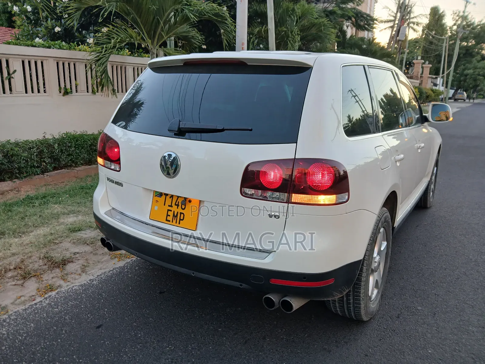 Volkswagen Touareg 2010 White