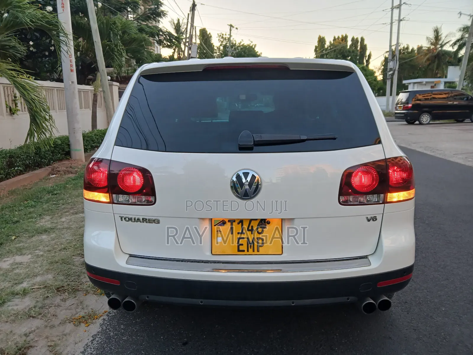 Volkswagen Touareg 2010 White