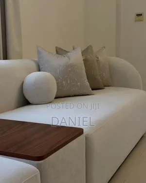Sofa Set Ya Watu Wa Nne Cream Color