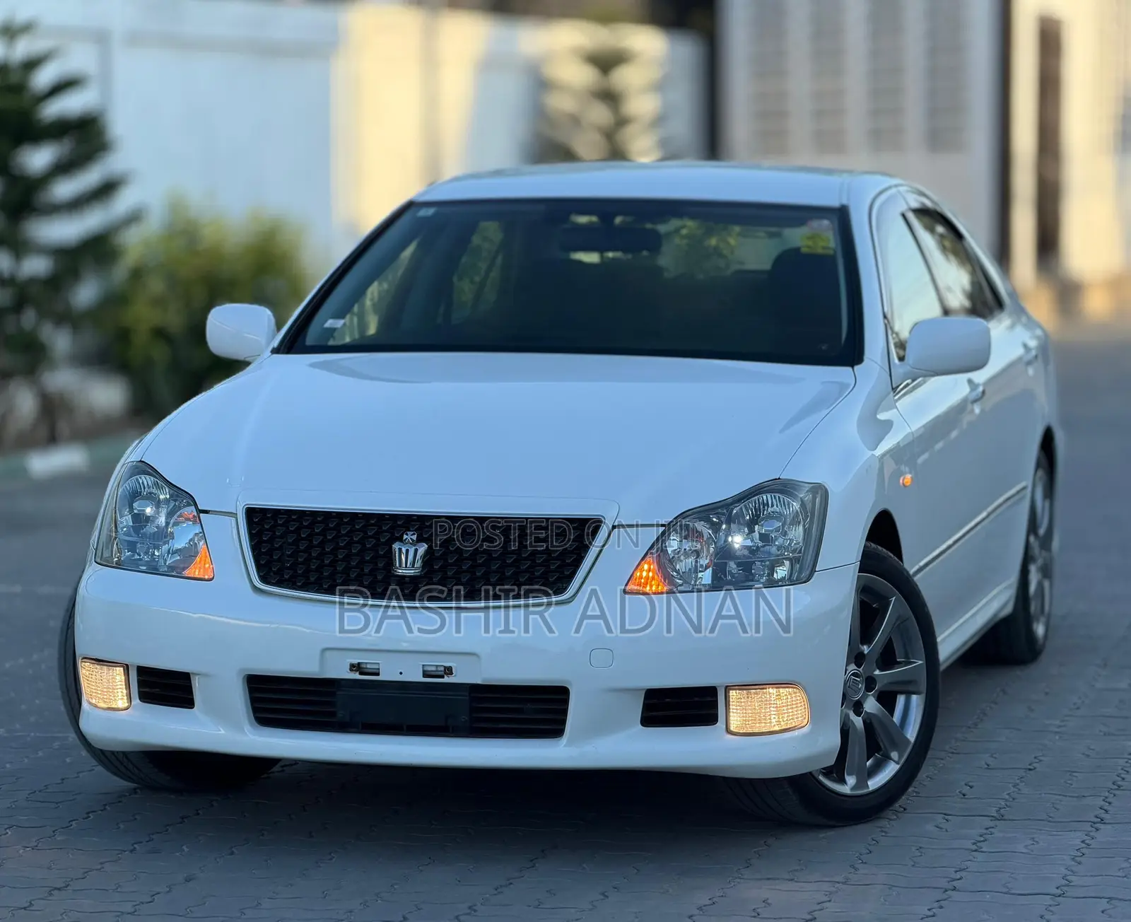 Toyota Crown 2006 White