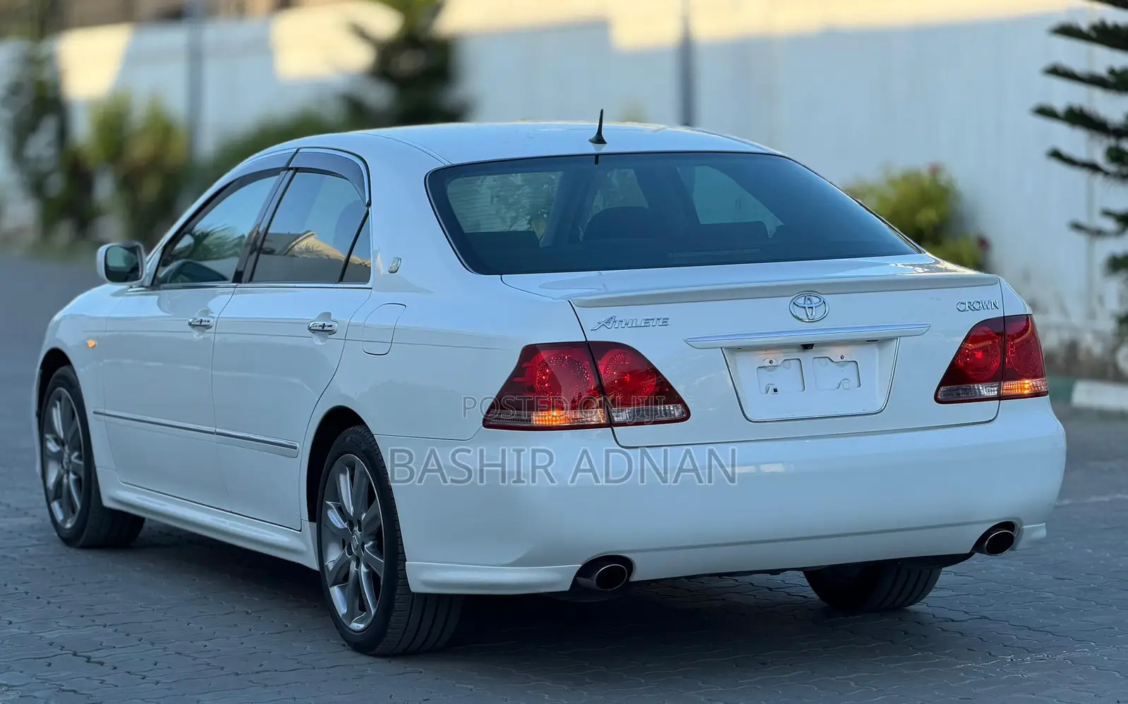 Toyota Crown 2006 White