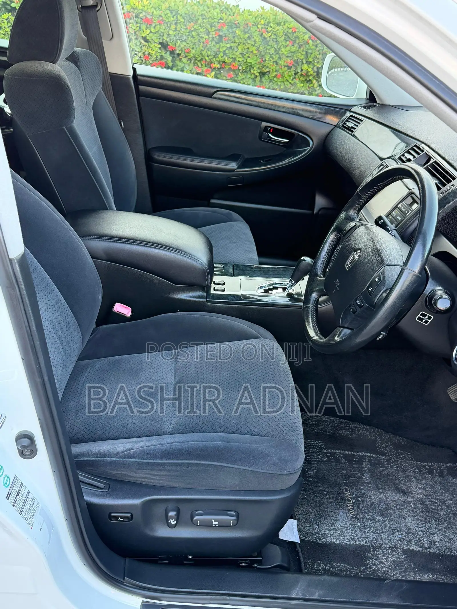 Toyota Crown 2006 White