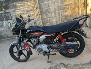 TVS HLX 125 2025 Black