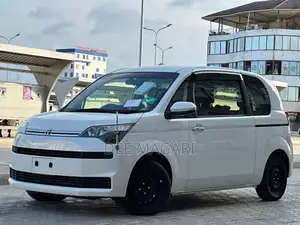 Toyota Spade 1.5 2016 White