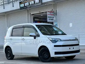 Toyota Spade 1.5 2016 White