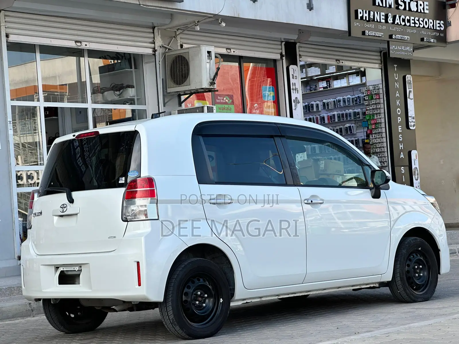 Toyota Spade 1.5 2016 White