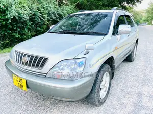 Toyota Harrier 2004 Silver