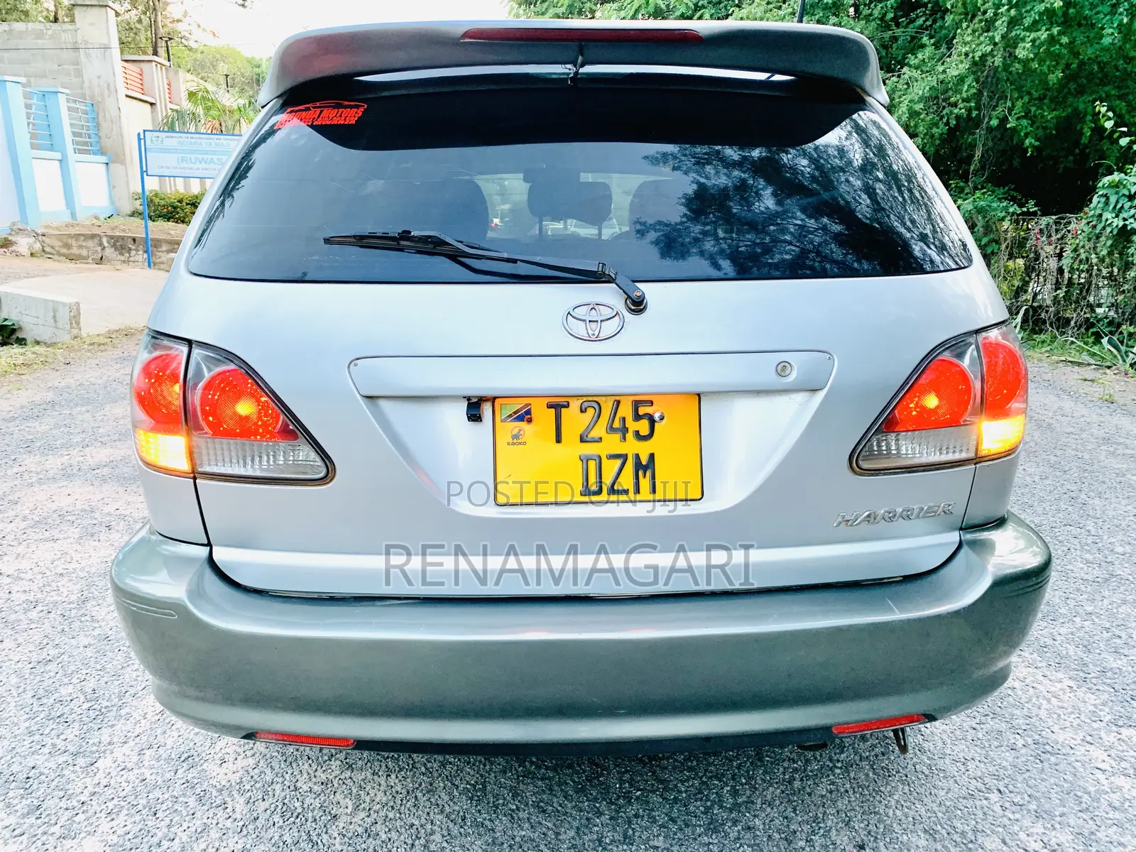 Toyota Harrier 2004 Silver
