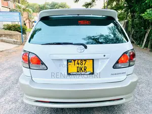Toyota Harrier 2005 White